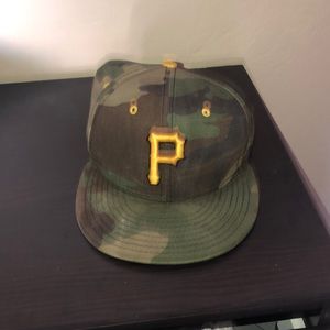 Pirates camouflage fitted hat